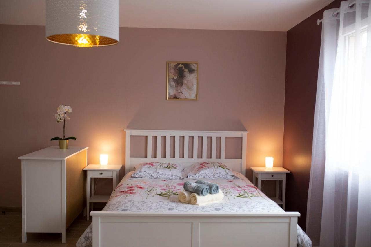 Loc Trotteur Le Pivoine Studio Grand Confort, Gare Sncf De 卢德 外观 照片